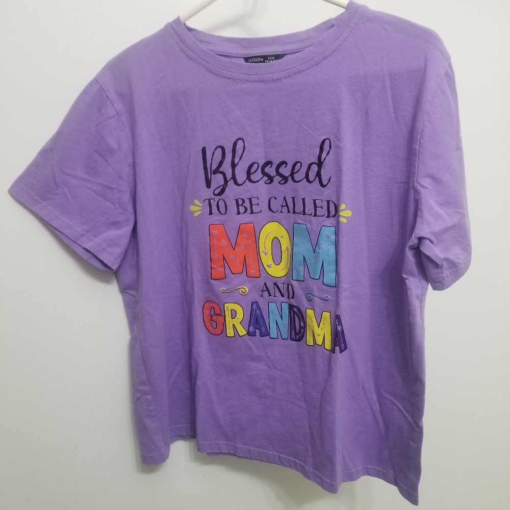 EUC purple "Blessed to be called Grandma" cotton shirt - Picture 2 of 6